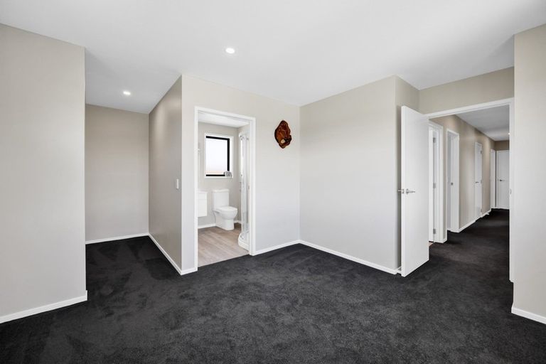 Photo of property in 34 County Drive, Hawera, 4610