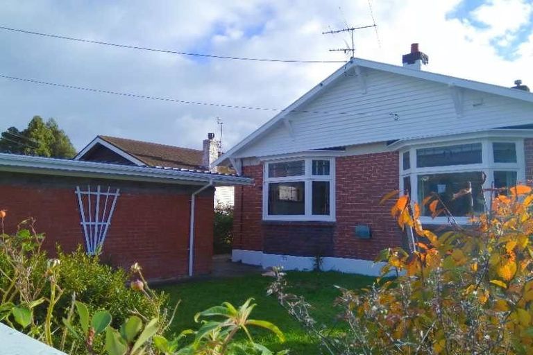 Photo of property in 3 Cudby Street, Woburn, Lower Hutt, 5011