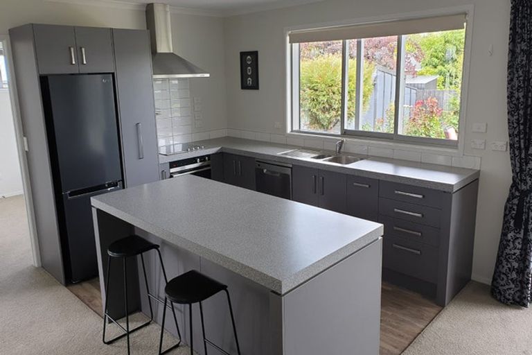 Photo of property in 4 Rogers Place, Kinloch, Taupo, 3377