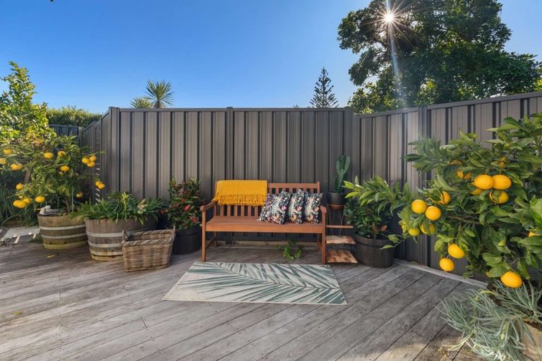 Photo of property in 35 Waione Avenue, Athenree, Waihi Beach, 3177