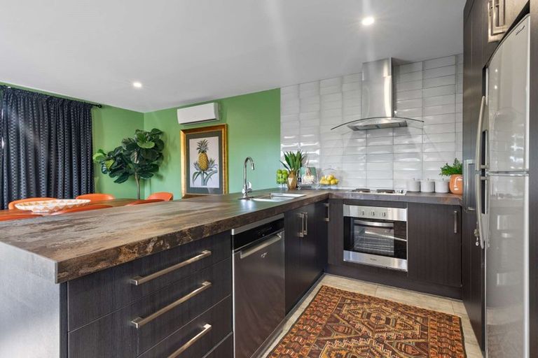 Photo of property in 35 Waione Avenue, Athenree, Waihi Beach, 3177