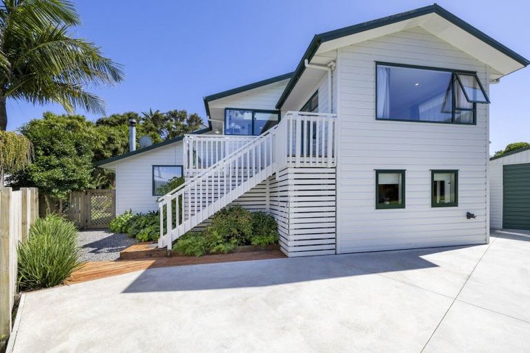 Photo of property in 13 Tutchen Avenue, Raglan, 3225