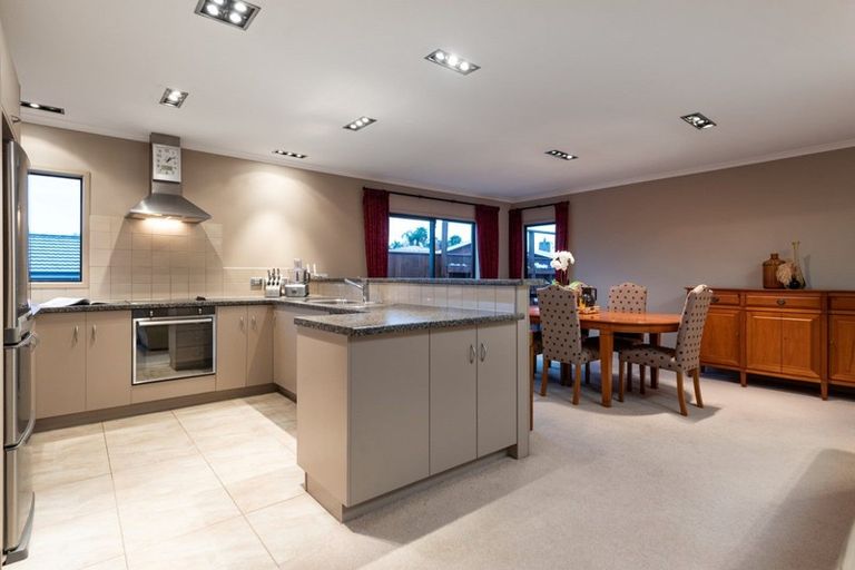 Photo of property in 318a Otumoetai Road, Otumoetai, Tauranga, 3110