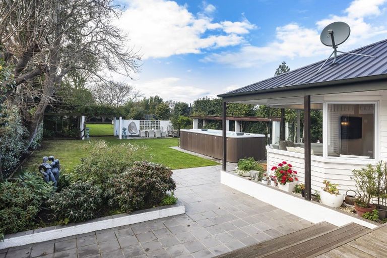 Photo of property in 36 Jacksons Road, Merivale, Christchurch, 8014
