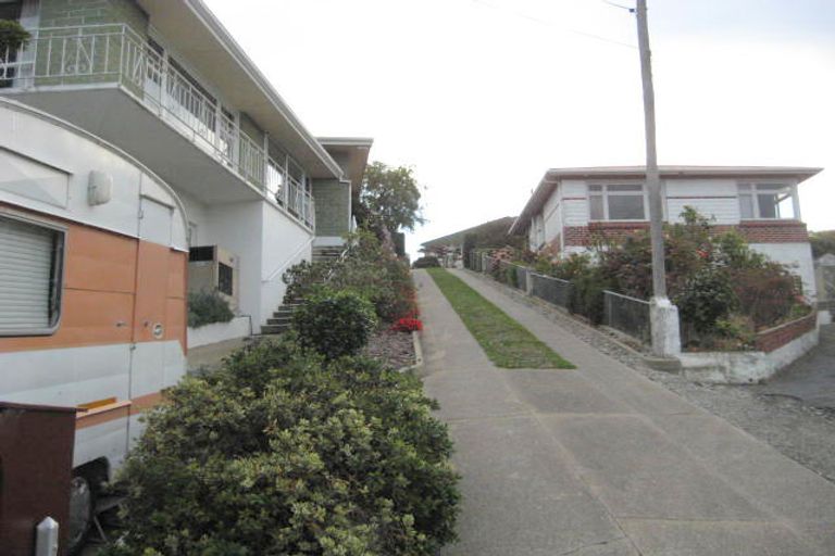 Photo of property in 12 Solway Street, Holmes Hill, Oamaru, 9401