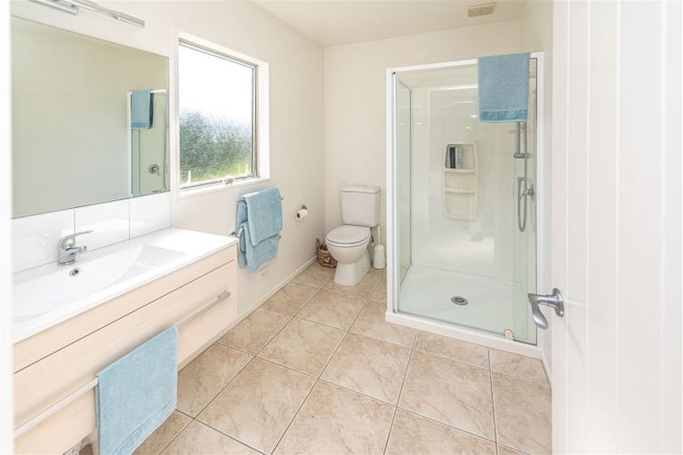 Photo of property in 12 Cotswolds Close, Otamatea, Whanganui, 4500