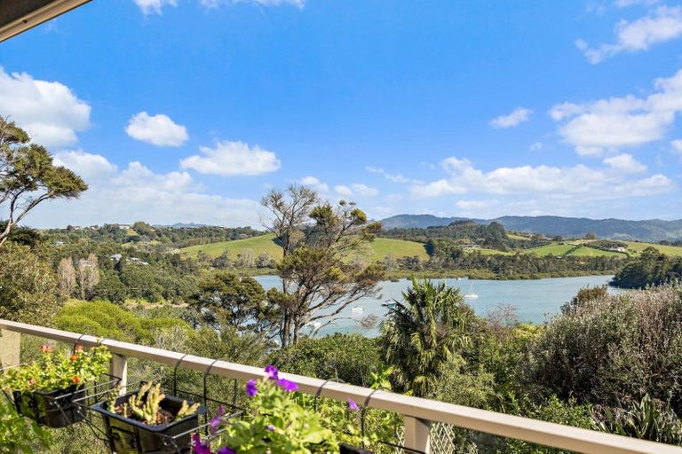 Photo of property in 5 Kanuka Road, Sandspit, Warkworth, 0982