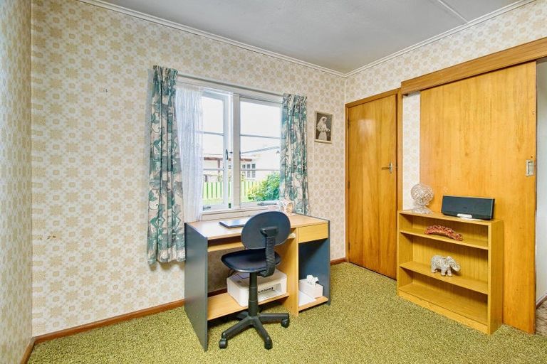 Photo of property in 37 Hillary Crescent, Maraenui, Napier, 4110