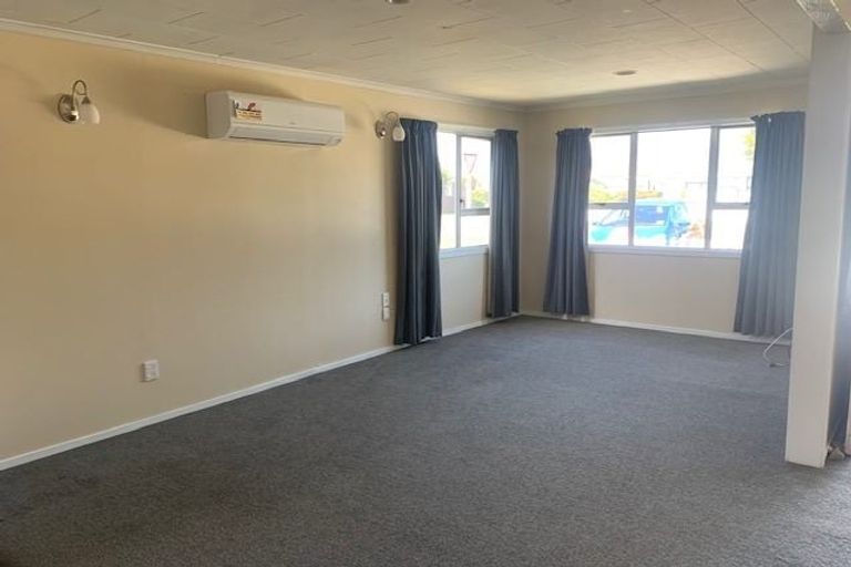 Photo of property in 5 Fonblanque Street, Westport, 7825