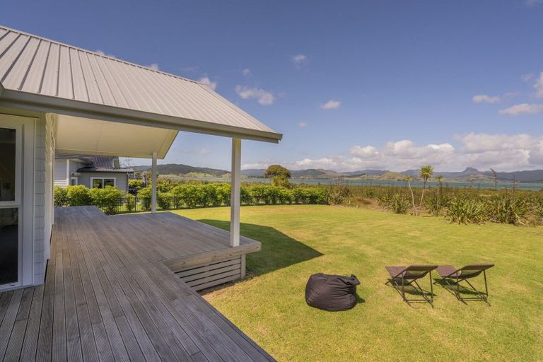 Photo of property in 165 Kelly Jade Avenue, Matarangi, Whitianga, 3592