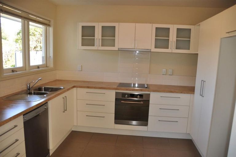 Photo of property in 1/14a Penhelig Place, Burnside, Christchurch, 8053