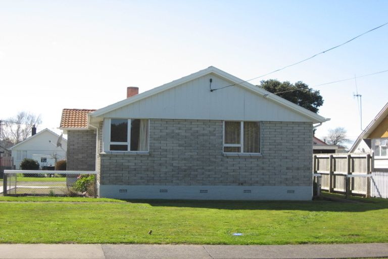 Photo of property in 52 Taumaihi Street, Bulls, 4818