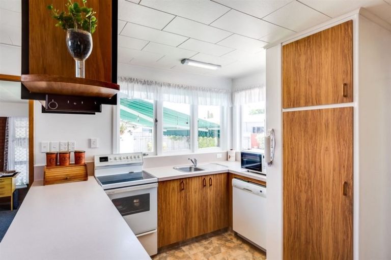 Photo of property in 2/55 Flanders Avenue, Onekawa, Napier, 4110