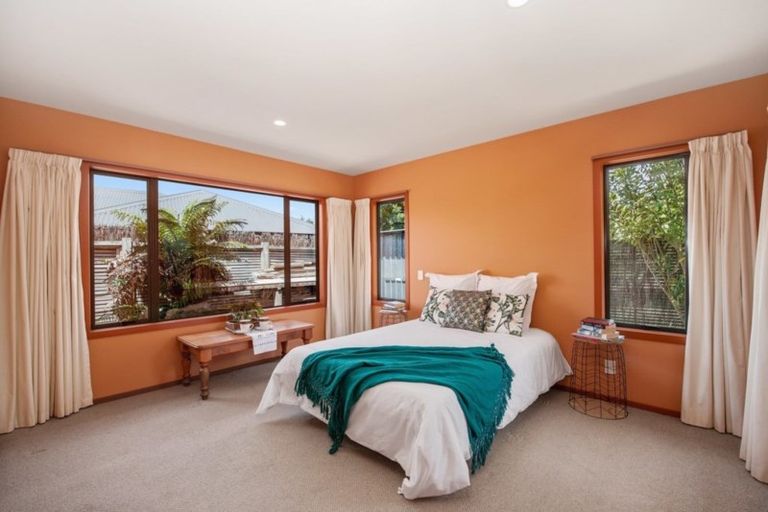 Photo of property in 2/6 Woburn Place, Nukuhau, Taupo, 3330