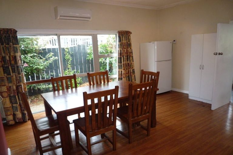 Photo of property in 58 Manor Place, Dunedin Central, Dunedin, 9016