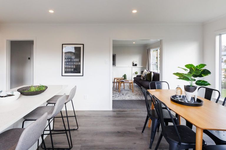 Photo of property in 6 Cremorne Avenue, Hokowhitu, Palmerston North, 4410