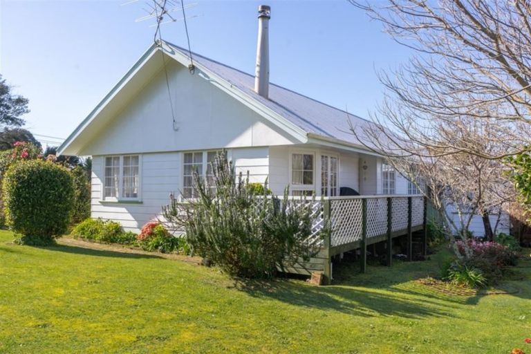 Photo of property in 8 Bell Street, Featherston, 5710