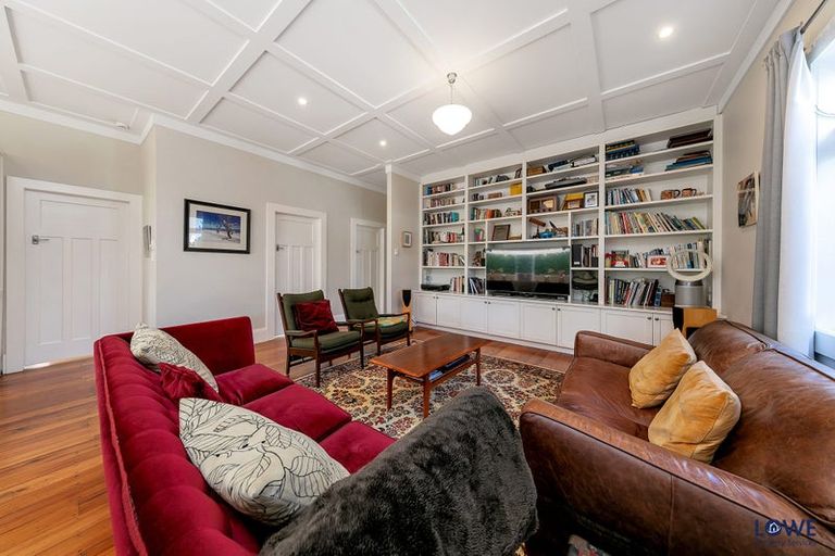 Photo of property in 60 Ngataringa Road, Devonport, Auckland, 0624