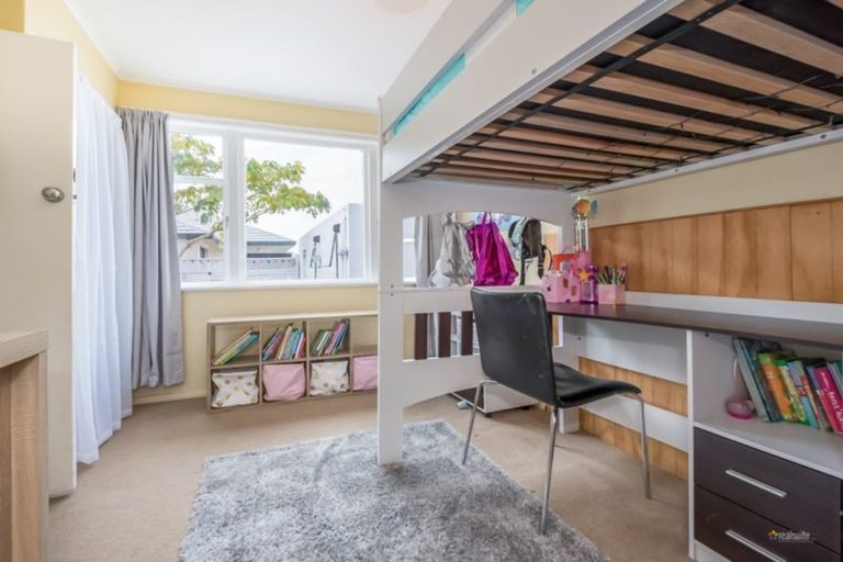 Photo of property in 5 Boulcott Street, Boulcott, Lower Hutt, 5010