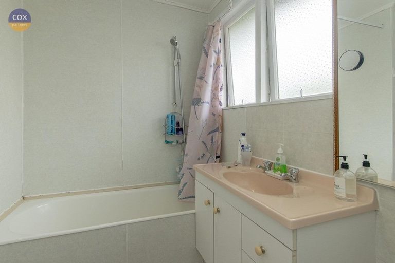 Photo of property in 102 Karaitiana Street, Frimley, Hastings, 4120