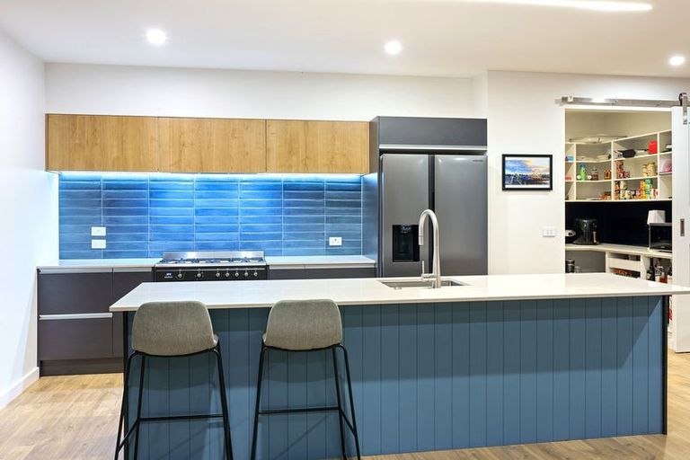 Photo of property in 1 Arapipi Way, Peka Peka, Waikanae, 5391
