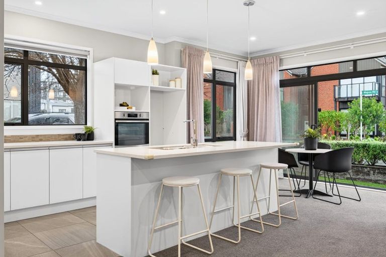 Photo of property in 2 Poaka Road, Hobsonville, Auckland, 0616