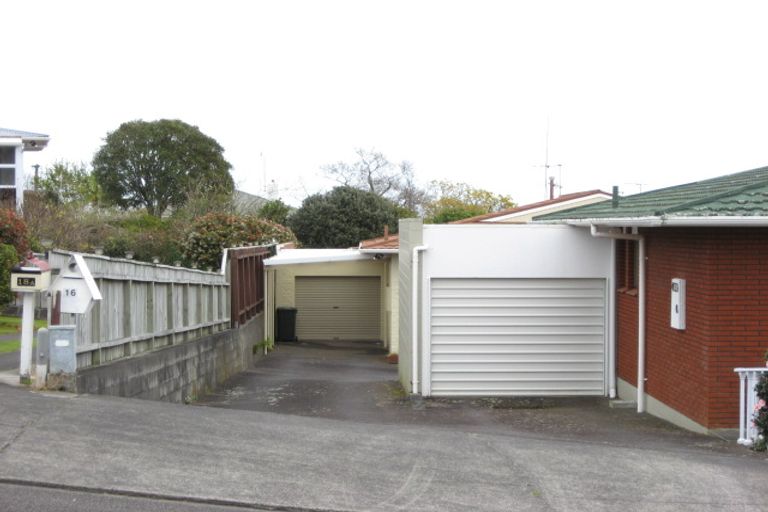 Photo of property in 16 Kellyville Heights, Merrilands, New Plymouth, 4312