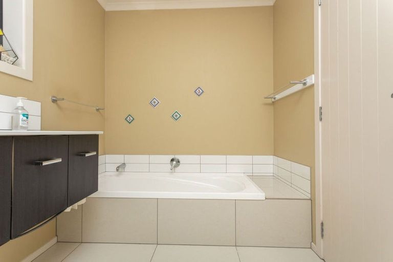 Photo of property in 51a Gordon Street, Dannevirke, 4930