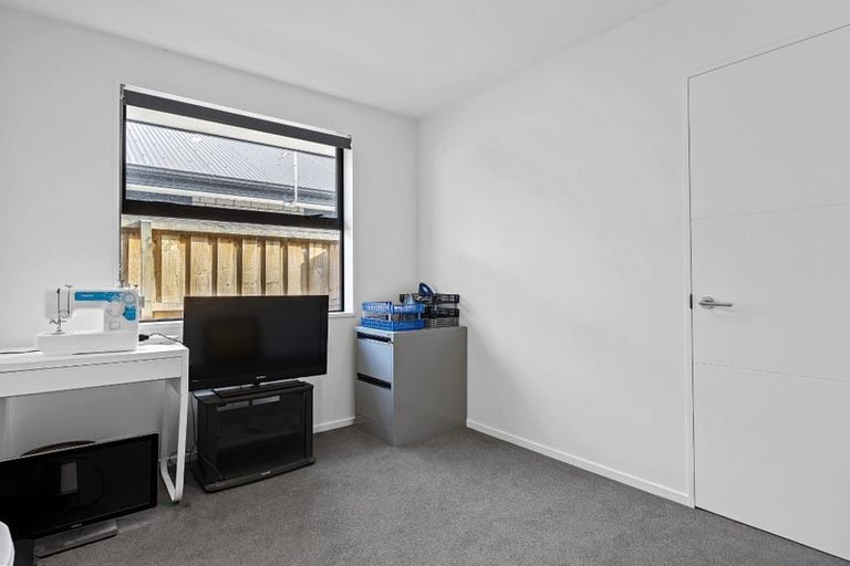 Photo of property in 36 Crossley Avenue, Woodend, 7610