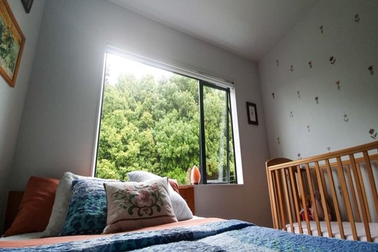 Photo of property in 86 Matawhanga Drive, Wattle Downs, Auckland, 2103