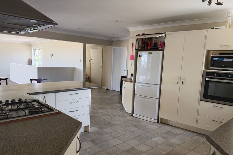 Photo of property in 79 Tirimoana Road, Te Atatu South, Auckland, 0602
