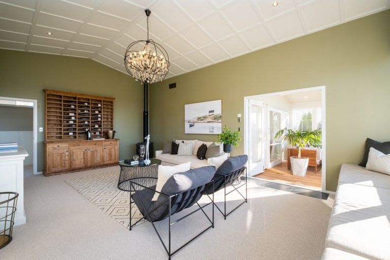 Photo of property in 55 Puflett Road, Havelock North, 4130