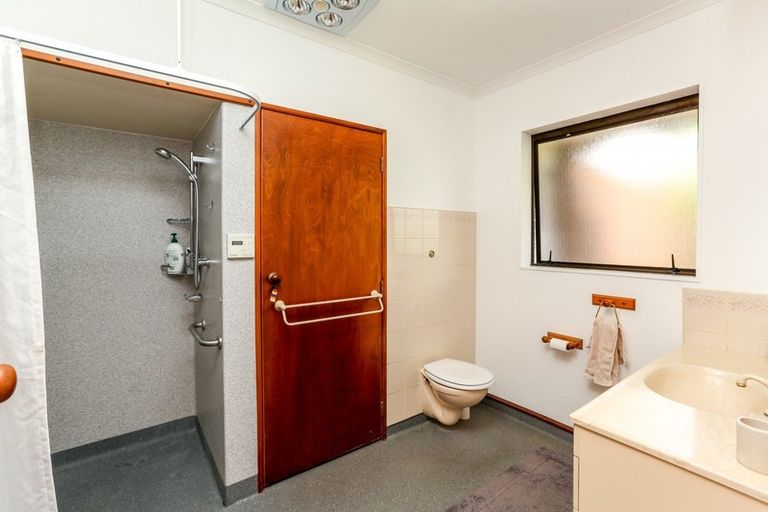 Photo of property in 73 Cressida Avenue, Stratford, 4332