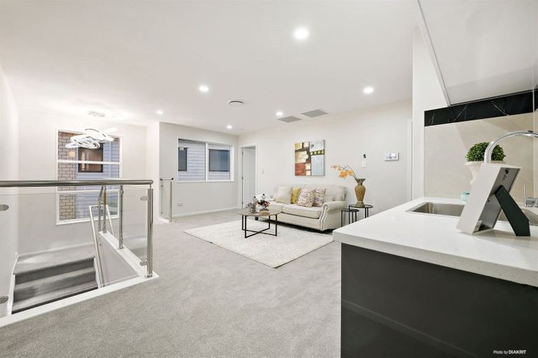 Photo of property in 96 Tir Conaill Avenue, Flat Bush, Auckland, 2019