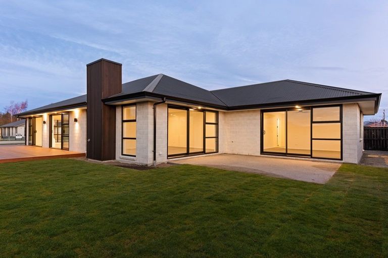 Photo of property in 9 Spencer Place, Springlands, Blenheim, 7201