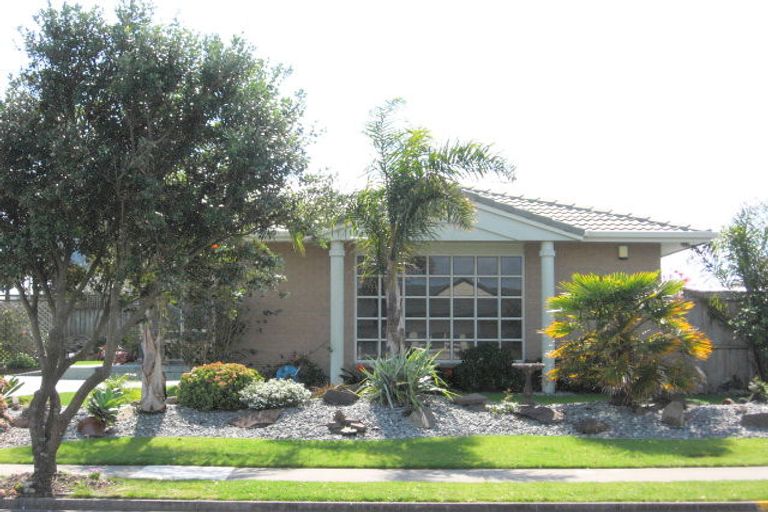 Photo of property in 69 Santa Monica Drive, Papamoa Beach, Papamoa, 3118