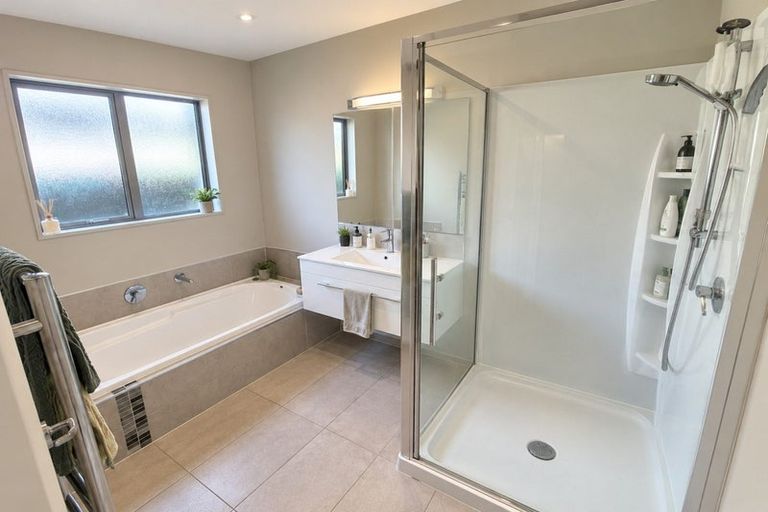Photo of property in 8 Millesimes Way, Yaldhurst, Christchurch, 8042