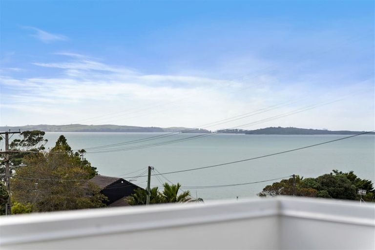 Photo of property in 136 Mellons Bay Road, Mellons Bay, Auckland, 2014