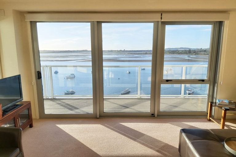 Photo of property in 11/72d Devonport Road, Tauranga, 3110