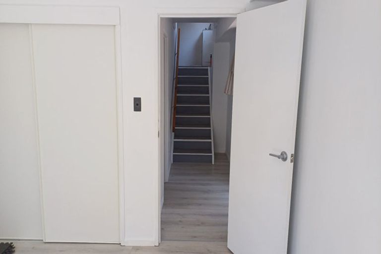 Photo of property in 126 Spinella Drive, Bayview, Auckland, 0629