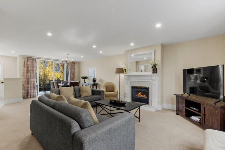 Photo of property in Millbrook Resort, 22 Settlers Way, Arrowtown, 9371