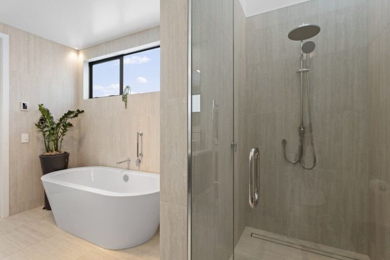 Photo of property in 29 Kahu Crescent, Whitianga, 3510