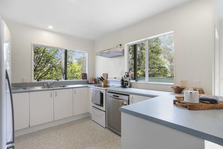 Photo of property in 2/75 Captain Scott Road, Glen Eden, Auckland, 0602