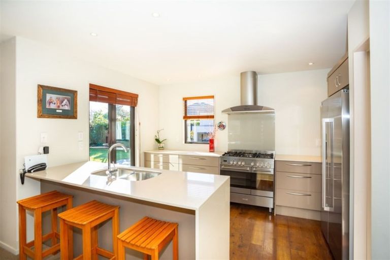 Photo of property in 28 Heathridge Place, Lincoln, 7608