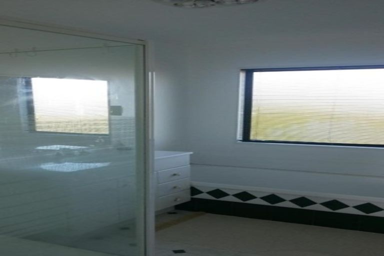 Photo of property in 8 Voyager Way, Whitby, Porirua, 5024