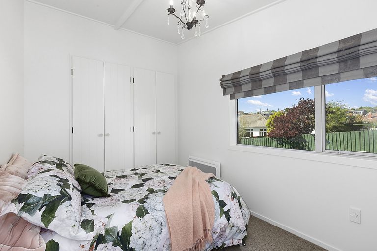 Photo of property in 42 Crosby Street, Mornington, Dunedin, 9011