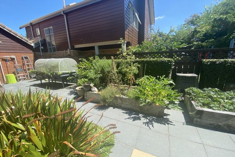 Photo of property in 70 Memorial Drive, Hamilton East, Hamilton, 3216