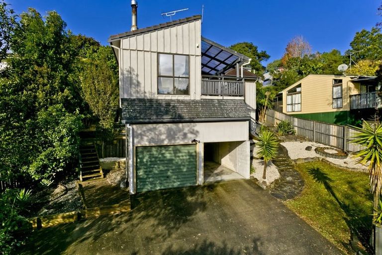 Photo of property in 81 Oaktree Avenue, Browns Bay, Auckland, 0630