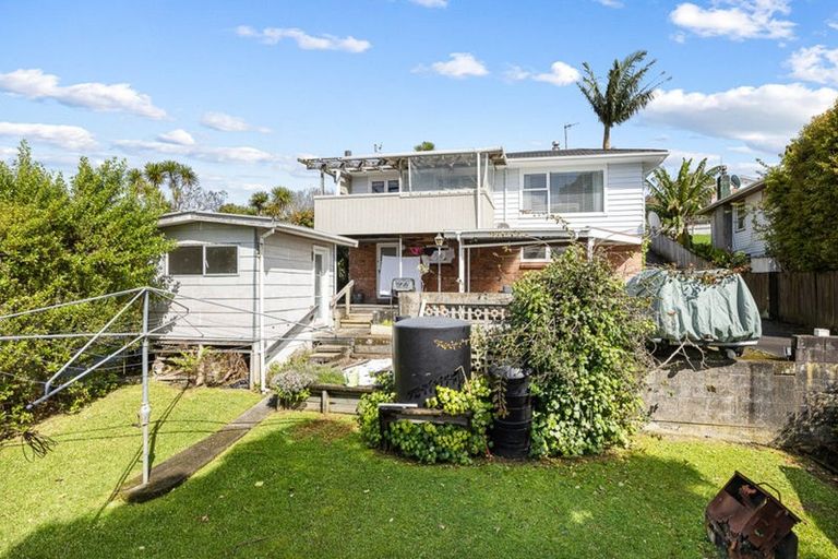 Photo of property in 7 Hilling Street, Titirangi, Auckland, 0604