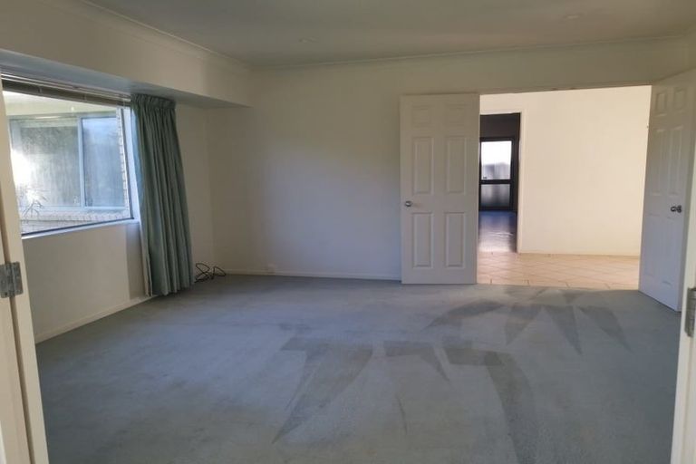 Photo of property in 6 Longford Park Drive, Takanini, 2112